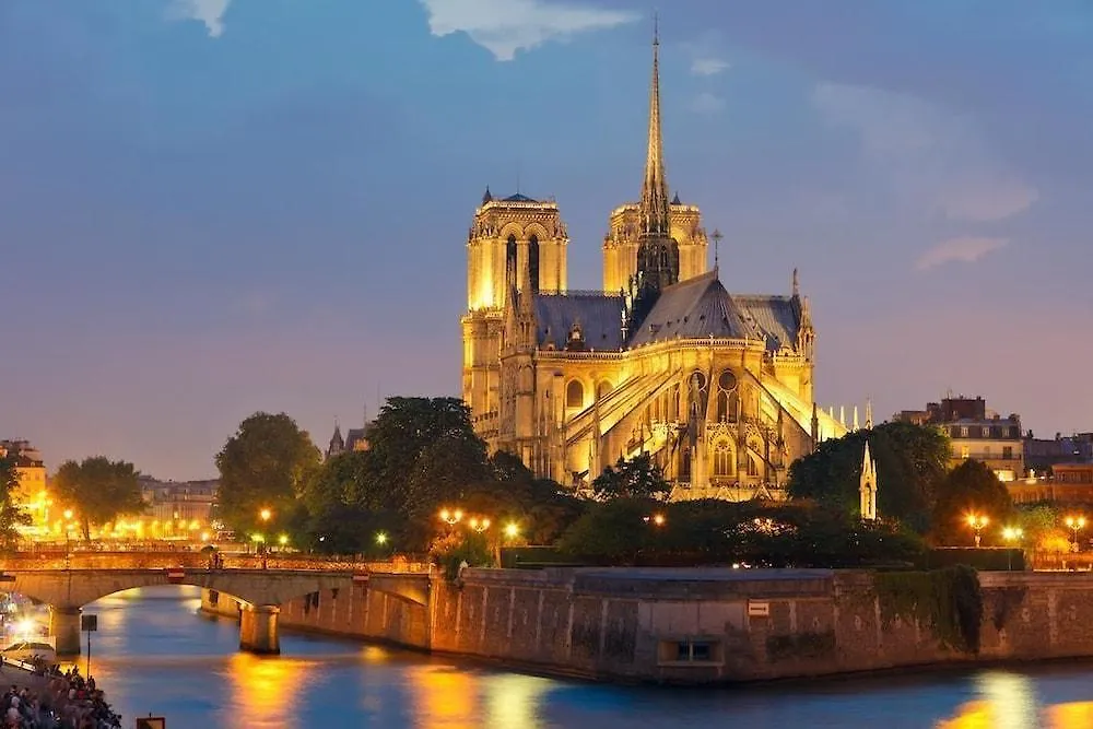 Appartement Luxury 2 Bedroom Duplex - Beautiful Monument View Paris